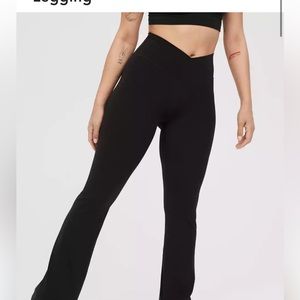 Aeri offline real me flare leggings 40 a piece